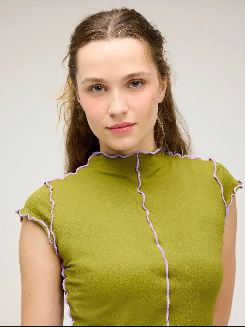 Seea Leo Surf Tee - Avo. Olive Green Lettuce-Edge Cap Sleeve Top with Lilac Trim